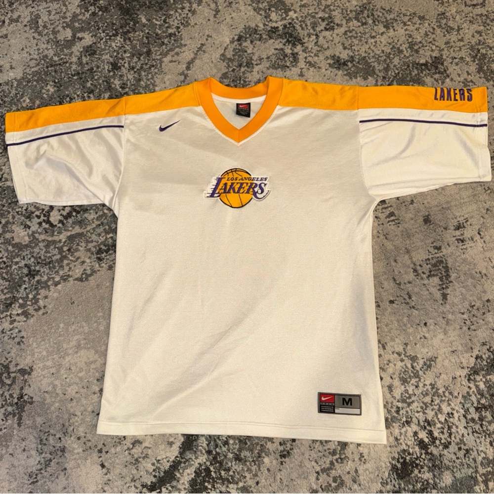 VINTAGE Los Angeles Lakers Jersey Mens Medium White Yellow Nike 90's Polyester